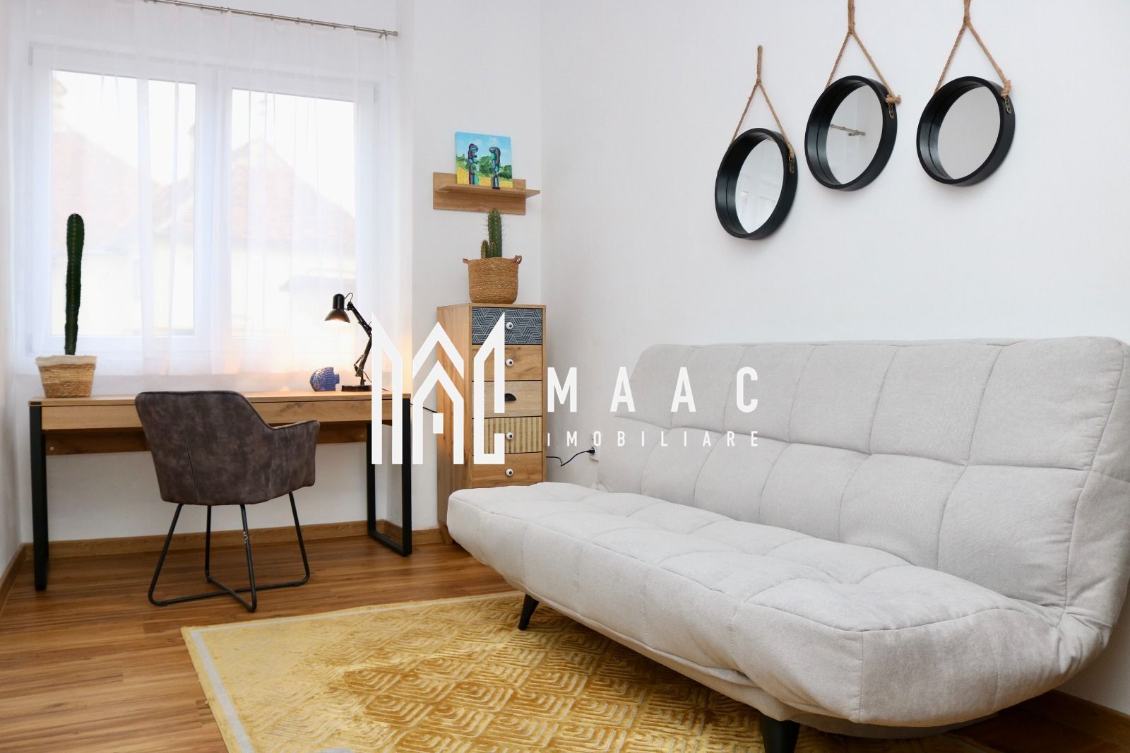 Apartament 4 camere de închiriat | Cisnădie, Central | Curte - Poză 4