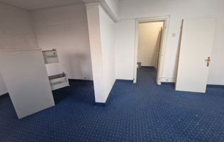 Spatiu comercial-birou. Tineretului, 2 camere decomandat, 67 mp.