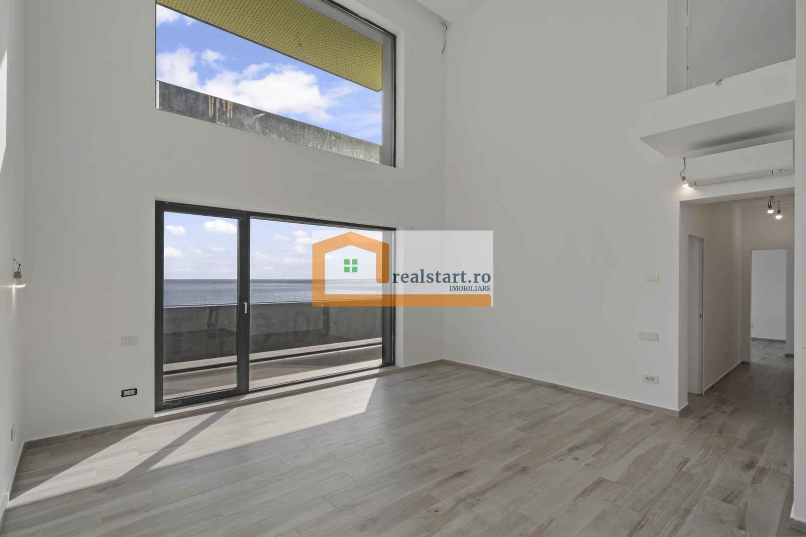 Vedere directa la Mare, Prima linie, Penthouse tip Duplex, bloc Boutique - Poză 2