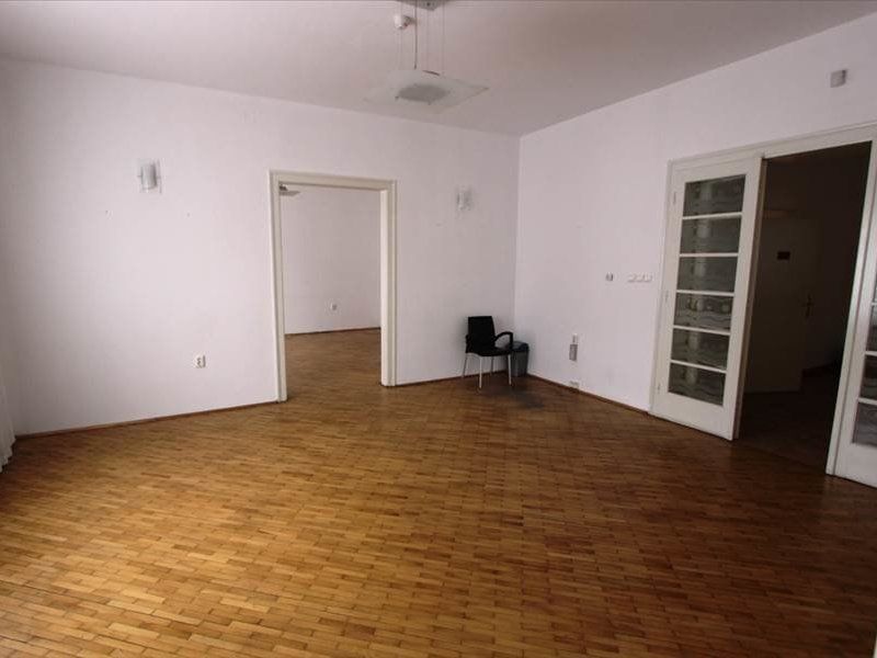 Vila spatioasa pentru birouri in zona centrala - Poză 5