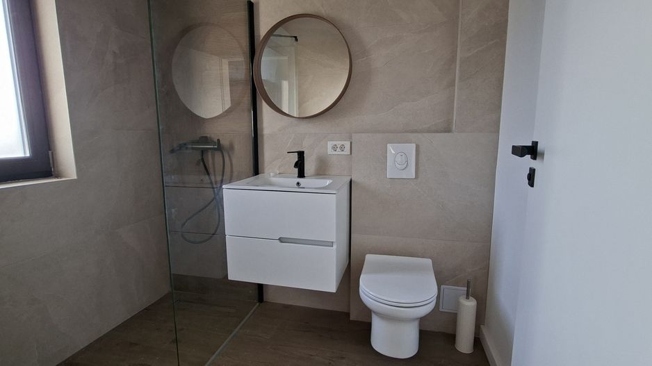 Duplex cu 5 camere la prima inchiriere - Poză 7