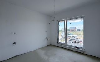 Casa Individuala - 4 camere - 2 bai - 450mp teren - Poză 9