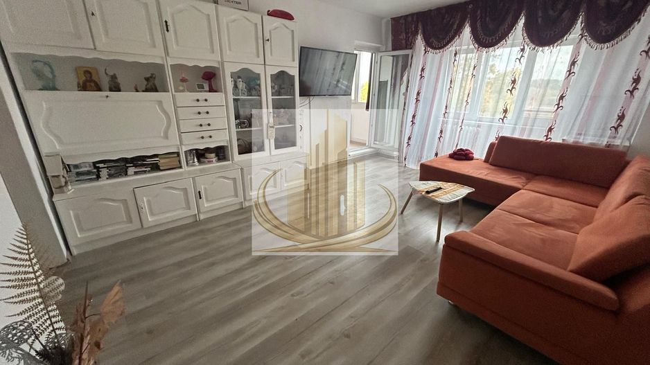 Apartament 5 camere 100mp Zona Padurea Verde - Poză 1