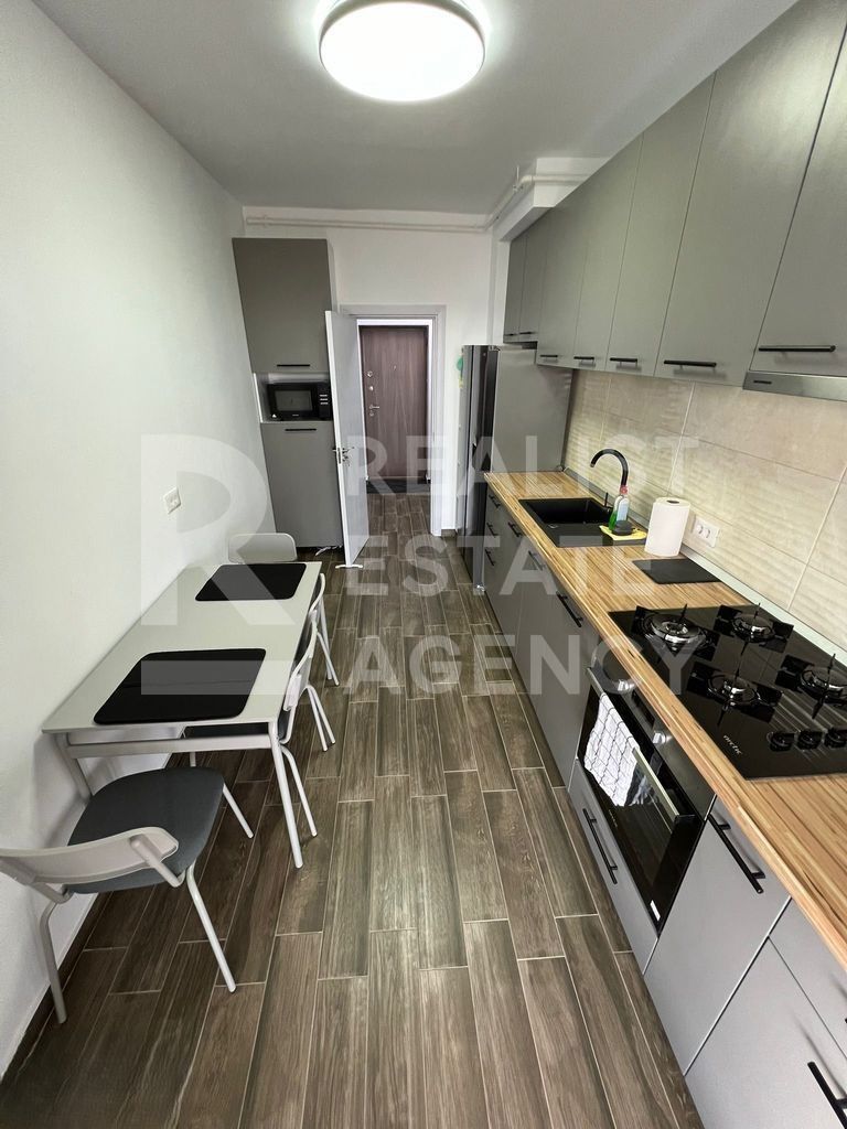 Vânzare, apartament 2 camere, zona Titan - Poză 6