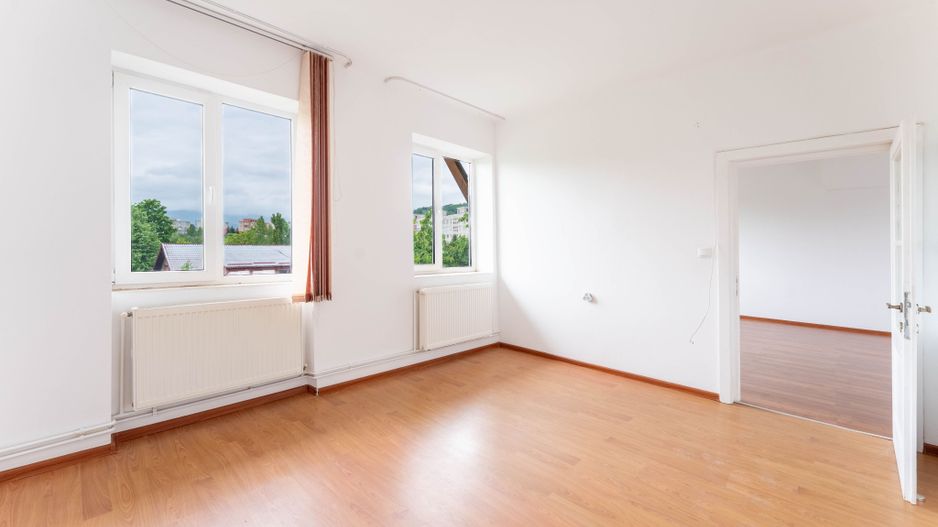 Super oferta, apartament 2 camere! - Poză 2