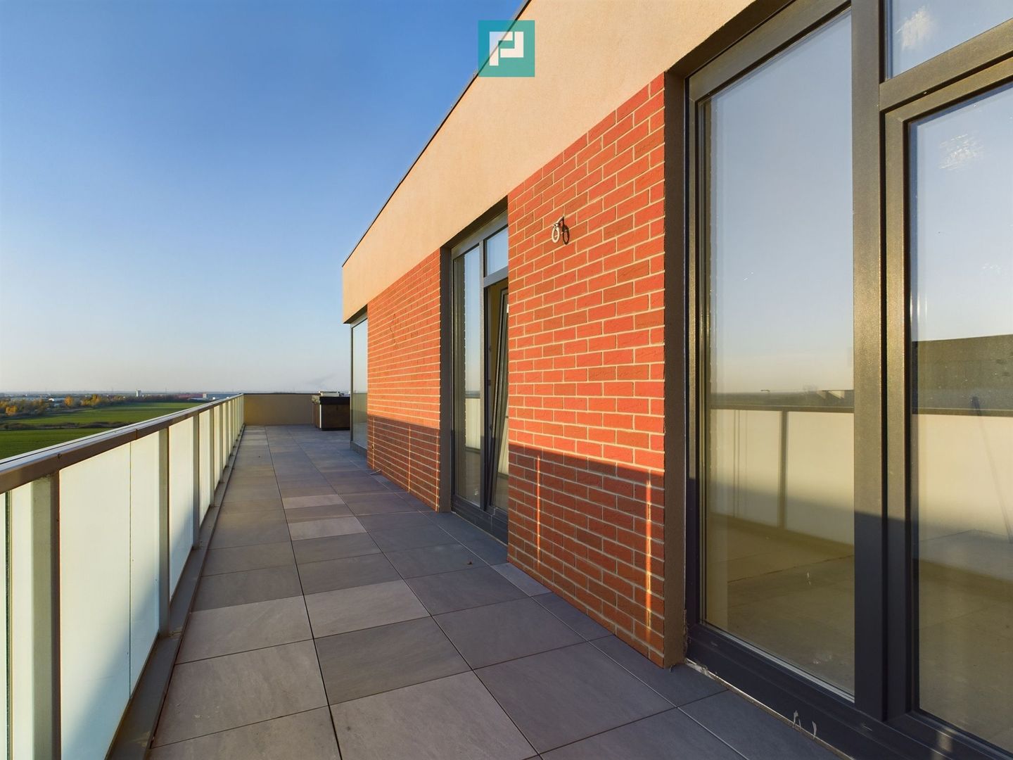 Penthouse 3 camere, terasă 103 mp, Torontalului - Poză 1