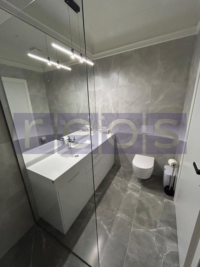 DE INCHIRIAT APARTAMENT 4 CAMERE ONE COTROCENI - PARCARE - METROU - Poză 8