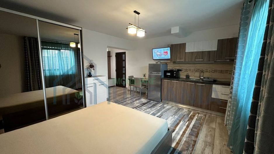 Proprietar, apartament 1 camera cu curte, zona Jumbo - Poză 2