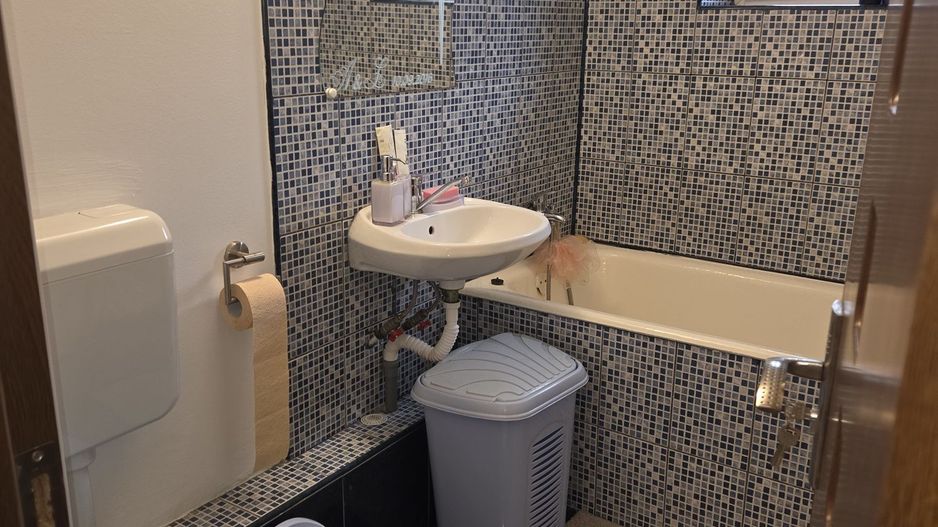 De Inchiriat apt 2 camere - Lacul Tei - Poză 2