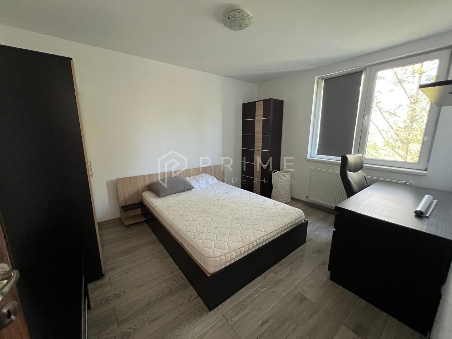 Apartament penthouse cu 4 camere de vânzare în Cornișa - Poză 2