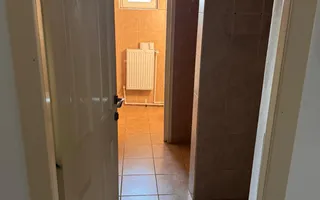 Cladire birouri / spatiu comercial - 584 mp  - Comision ZERO - Poză 12