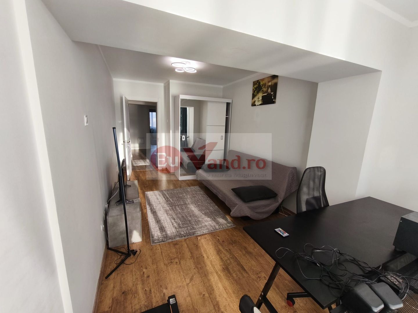 De inchiriat apartament spatios, 3 camere, pe Faleza, 850 euro - Poză 11