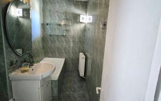 Garsoniera de vanzare - Zona de jos - Poză 4