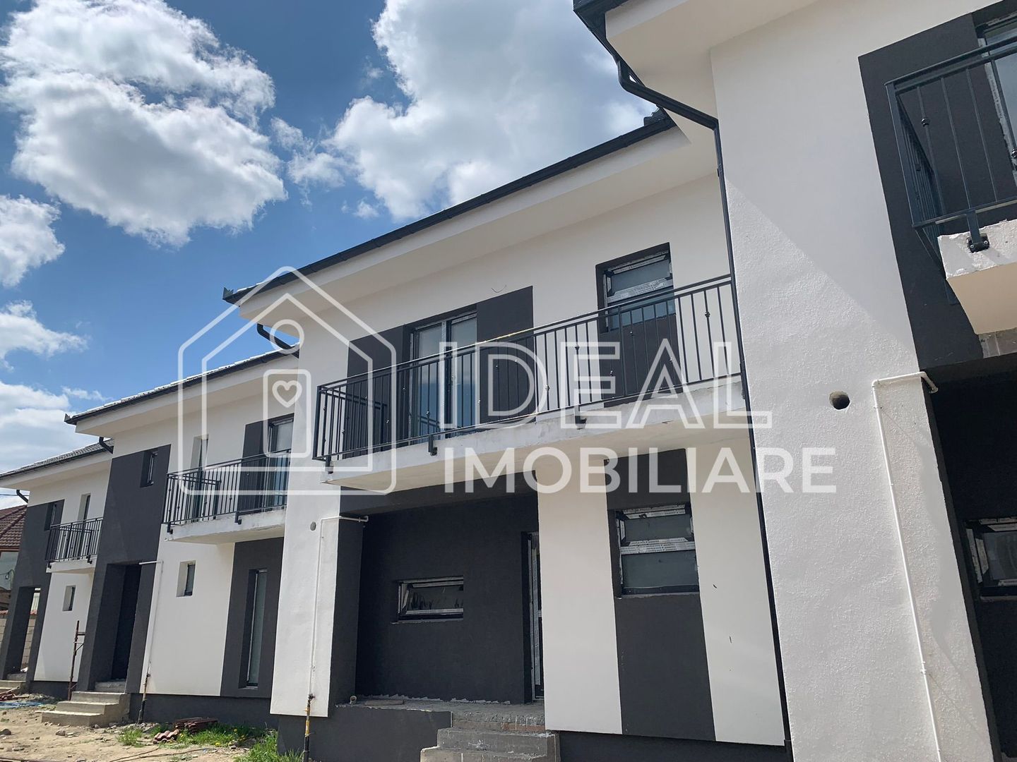 Casa Insiruita cu 4 camere, in Cartierul Arhitectilor - Poză 1