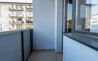 Apartament ultrafinisat / etaj intermediar / Zona Terra - Poză 25
