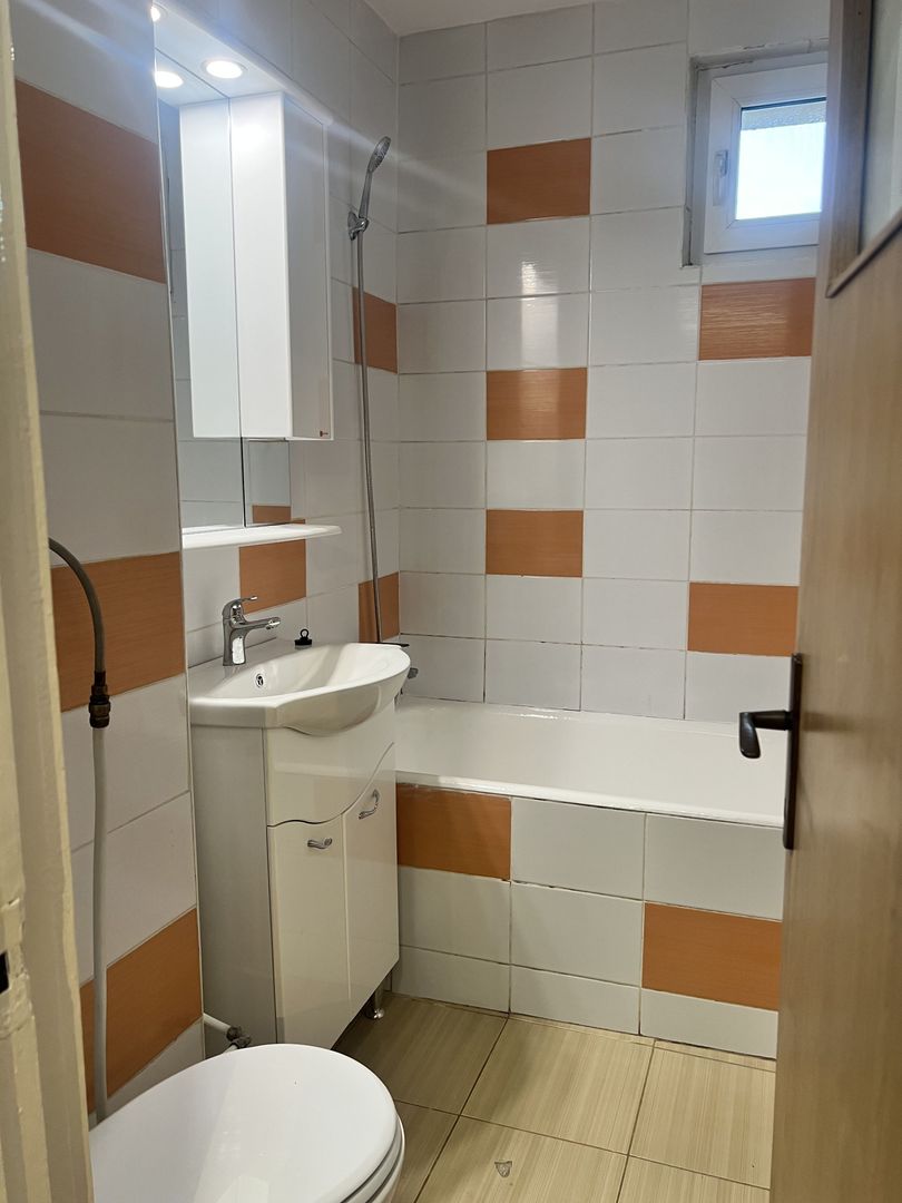 🏡 De închiriat 2 camere  | AC | balcon | Drumul Taberei | Pet Friendly - Poză 14