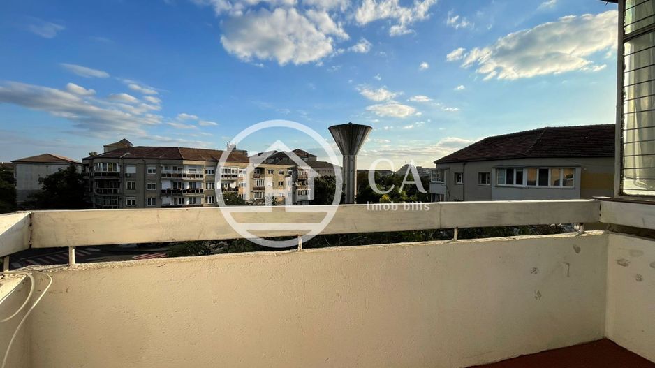 Apartament de vânzare cu 3 camere în zona Rogerius, Oradea - Poză 13