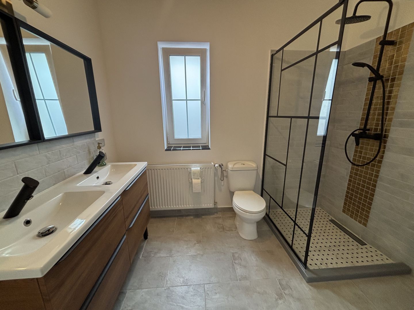 Duplex pe parter în Dumbravita - Poză 9