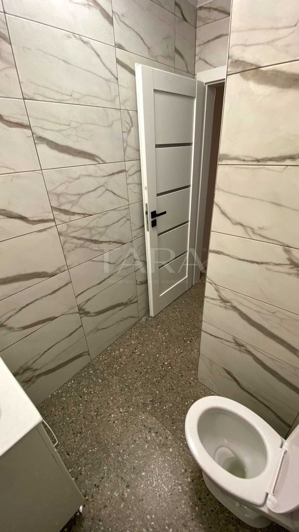 Apartament nou, 3 camere, ultim etaj, priveliște liberă – Floresti. - Poză 6