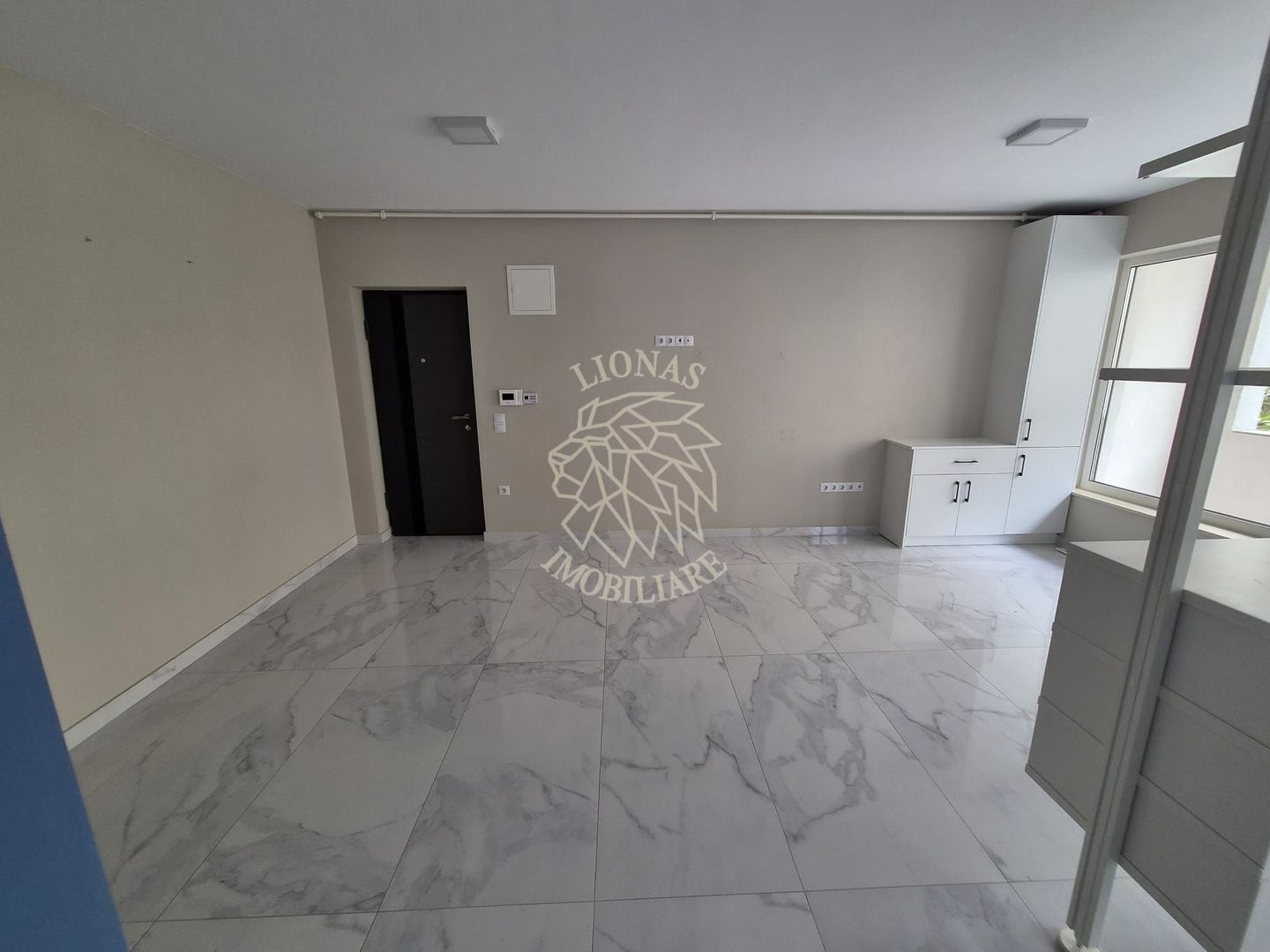 Spatiu de Birou Nou 36 mp-balcon 7 mp-Zona Han - Poză 5