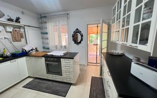 Vilă spațioasă, Dorobantilor–Pretabilă pentru 2 familii,  1570mp teren - Poză 32