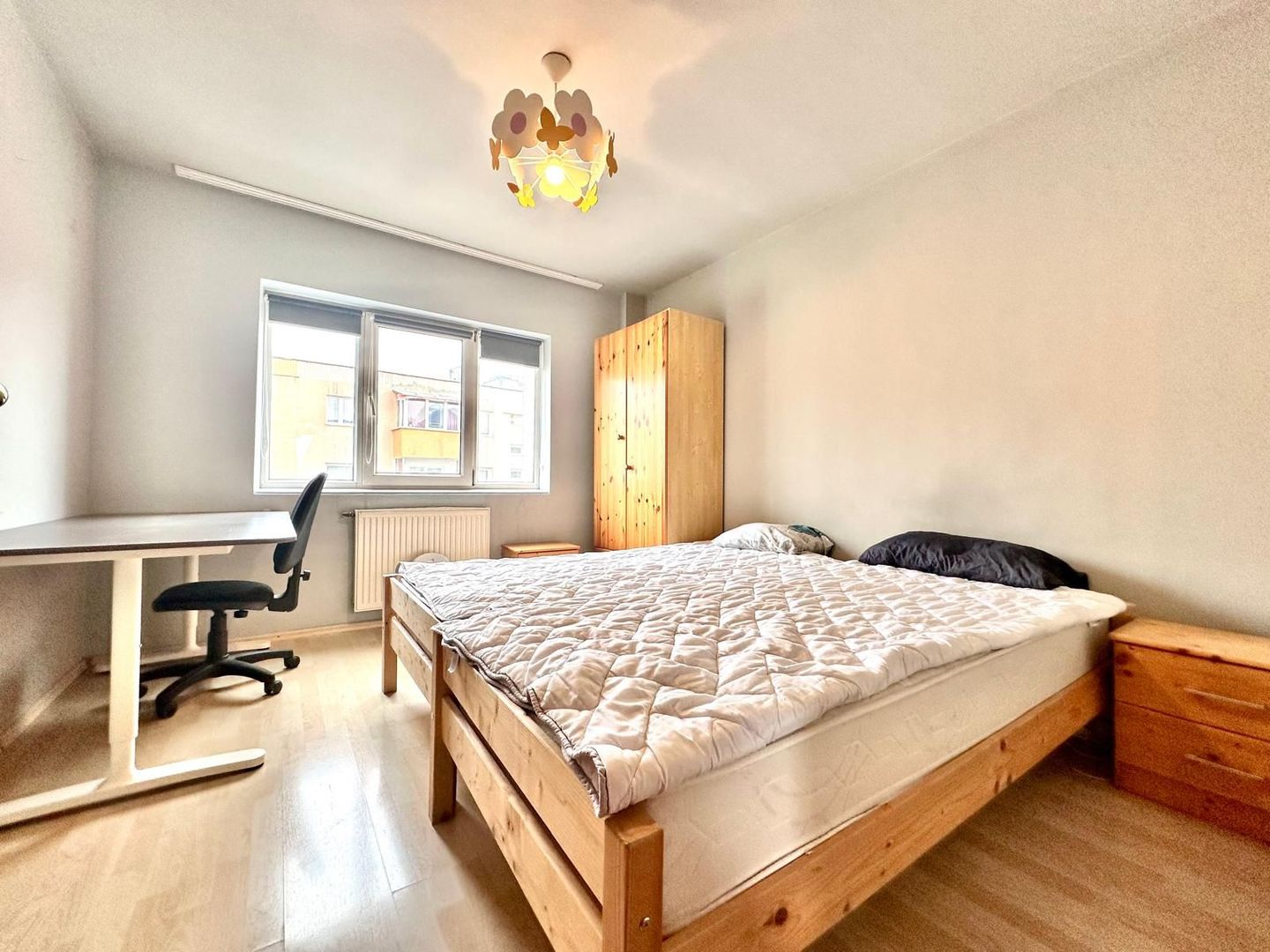 Apartament spatios 4 camere + parcare, pretabil ptr ERASMUS - Poză 6