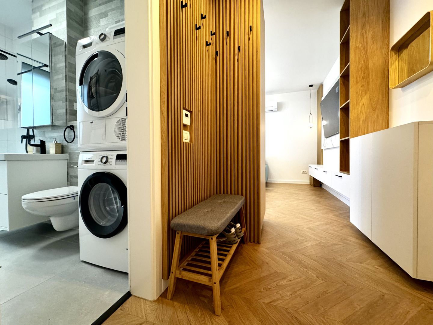 Apartament cu 2 camere, la prima închiriere, primitor si elegant - Poză 9