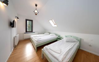 Vilă spațioasă de vânzare în Predeluț, Bran | 2000mp - Poză 18