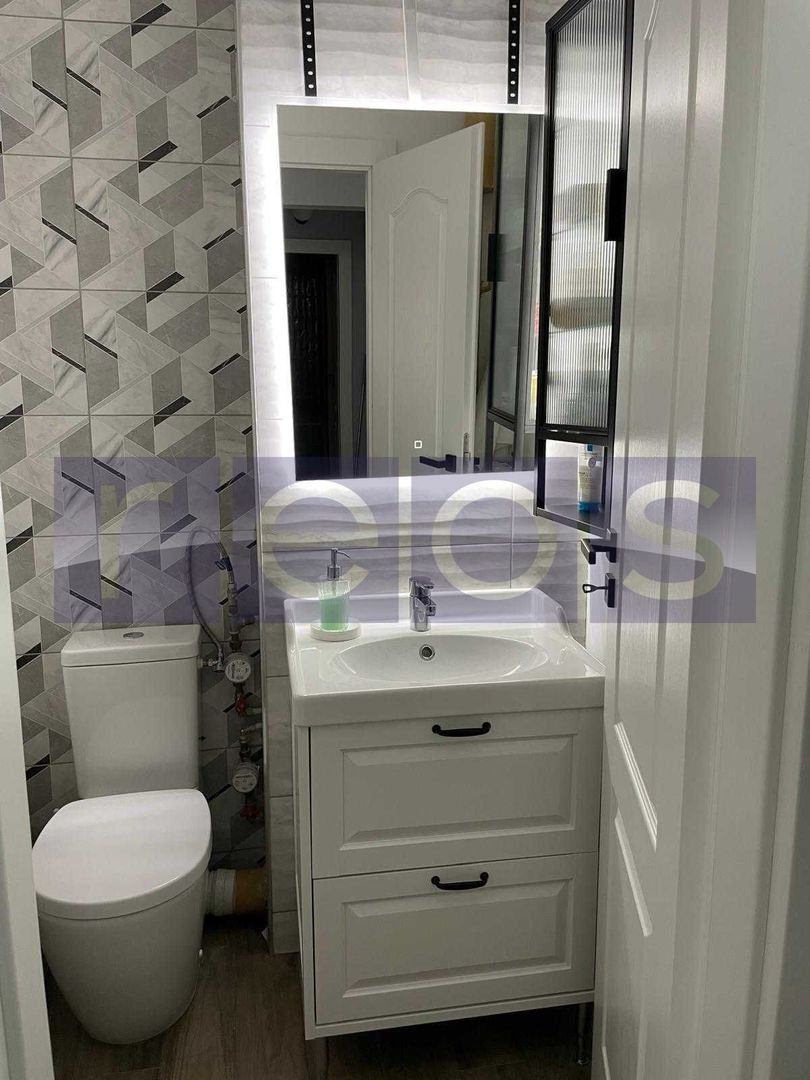 DE VANZARE APARTAMENT RENOVAT  3 CAMERE - PARCARE-  LUJERULUI - Poză 7