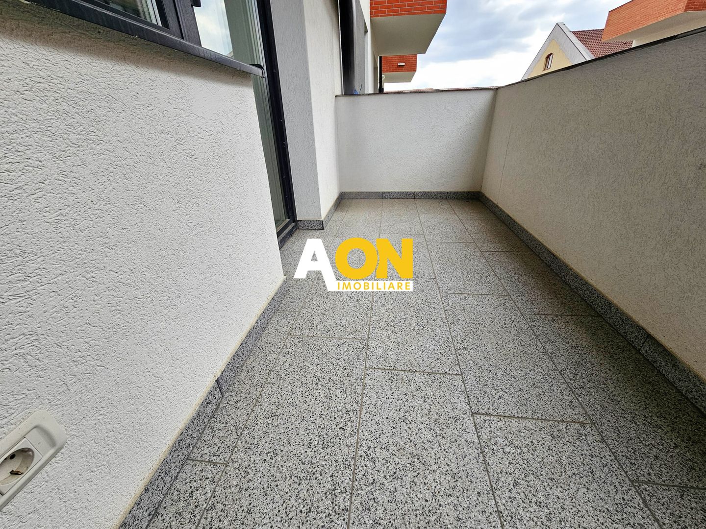 Garsoniera noua, 29.4 mp utili + balcon + boxa la subsol, bloc cu lift - Poză 5