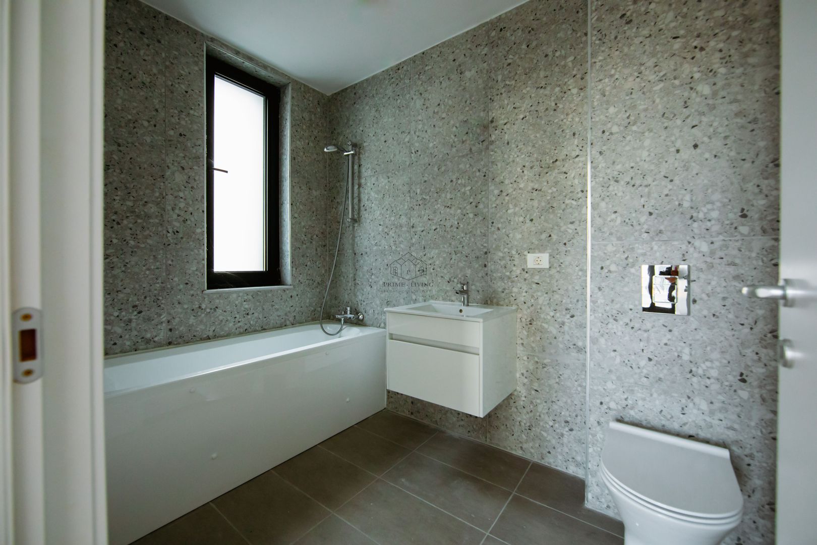 VILA SUPERBĂ CU 4 DORMITOAARE ȘI PISCINA LA INCHIRIERE - Poză 21