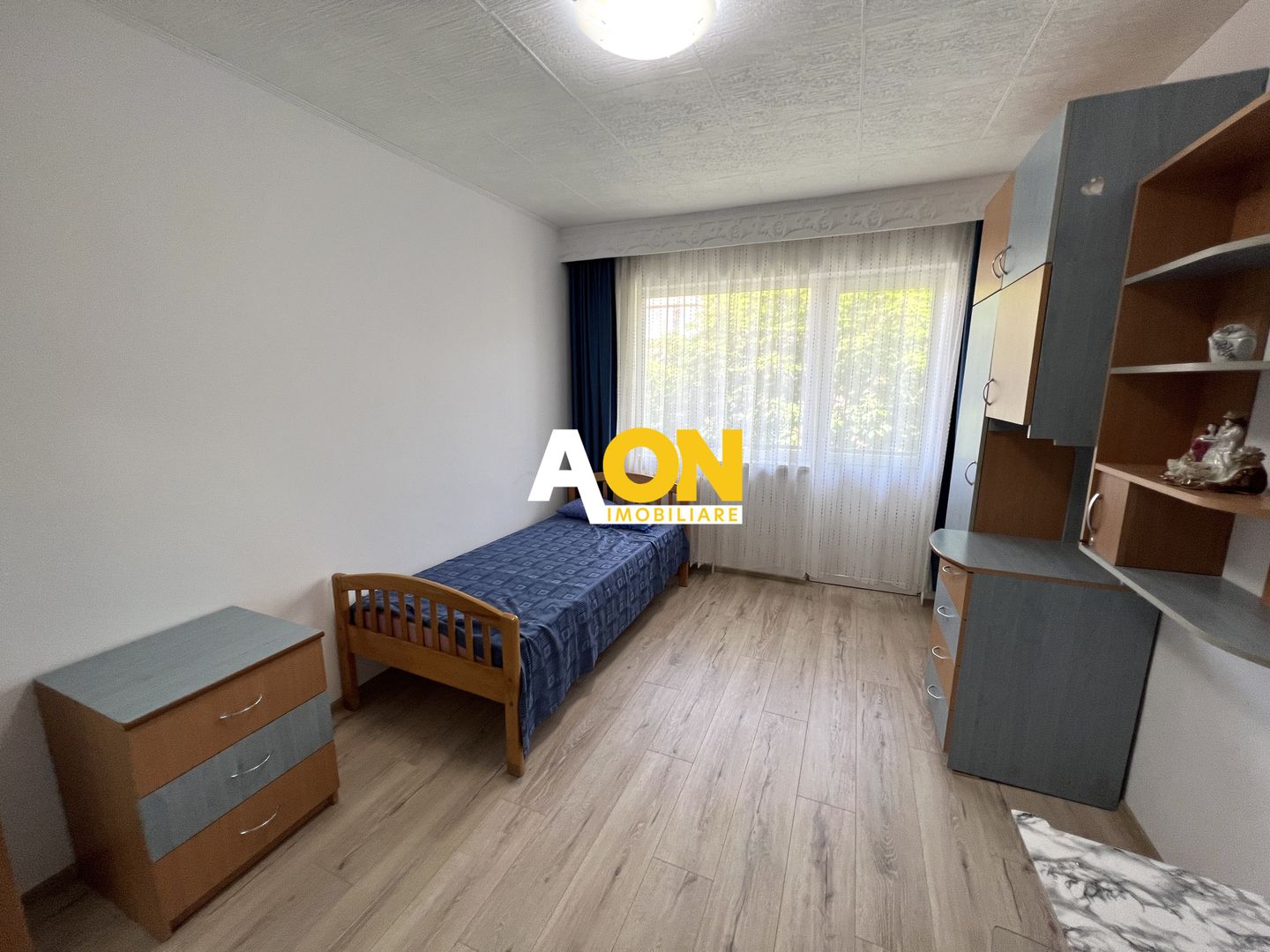 Apartament cu 2 camere, etaj intermediar, zona Parc - Poză 3
