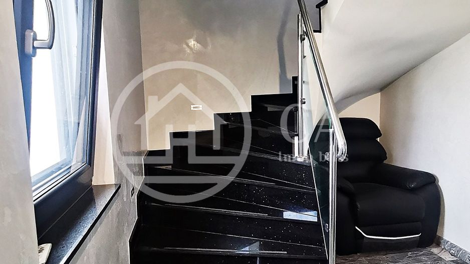 Casa de închiriat cu 6 camere în Cihei, Oradea - Poză 19