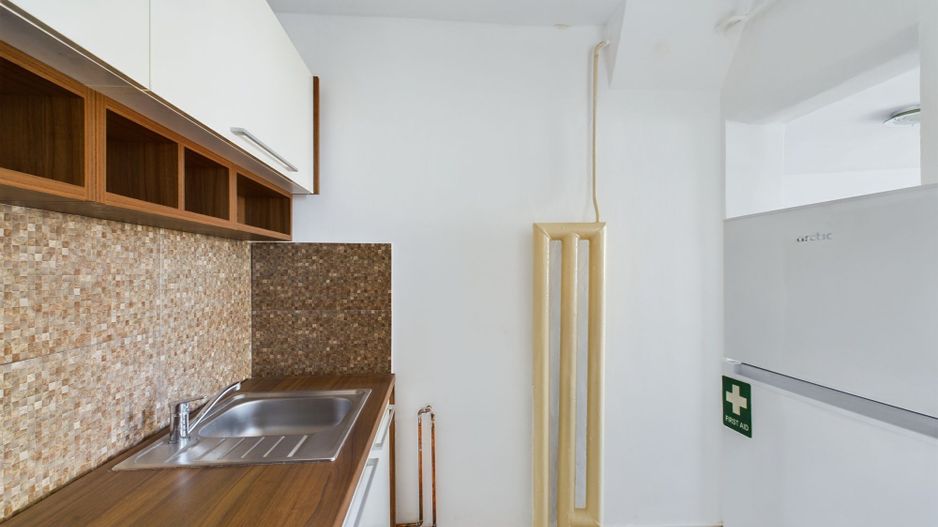 Apartament cu o cameră în zona Spitalului Județean - Poză 8