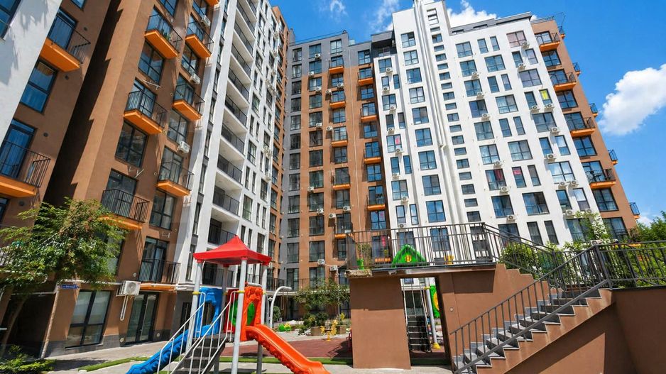 Vânzare, apartament, 2 camere și living, strada Cornești, Râșcani - Poză 1
