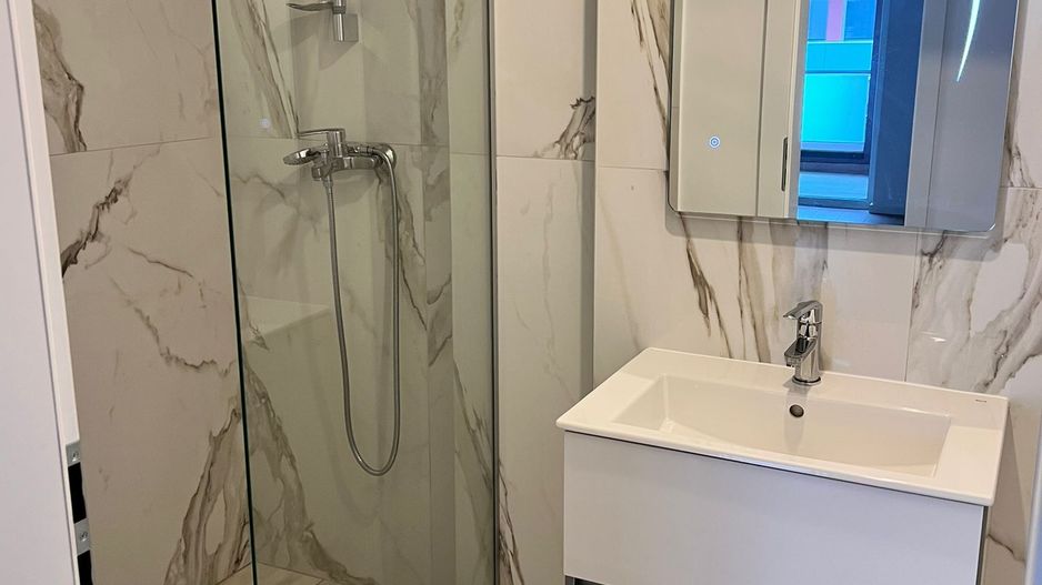 Aradului | 3 camere | Bloc nou | 2 băi | Lift | Parcare subterană - Poză 12