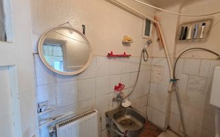 Casă veche cu 3 camere, 259 mp teren, la asfalt, zona Prefectura - Poză 6