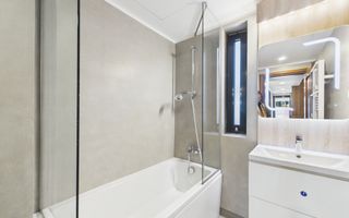 Apartament cu 2 camere, de inchiriat Bloc Teglia - Zona Decebal - Poză 8