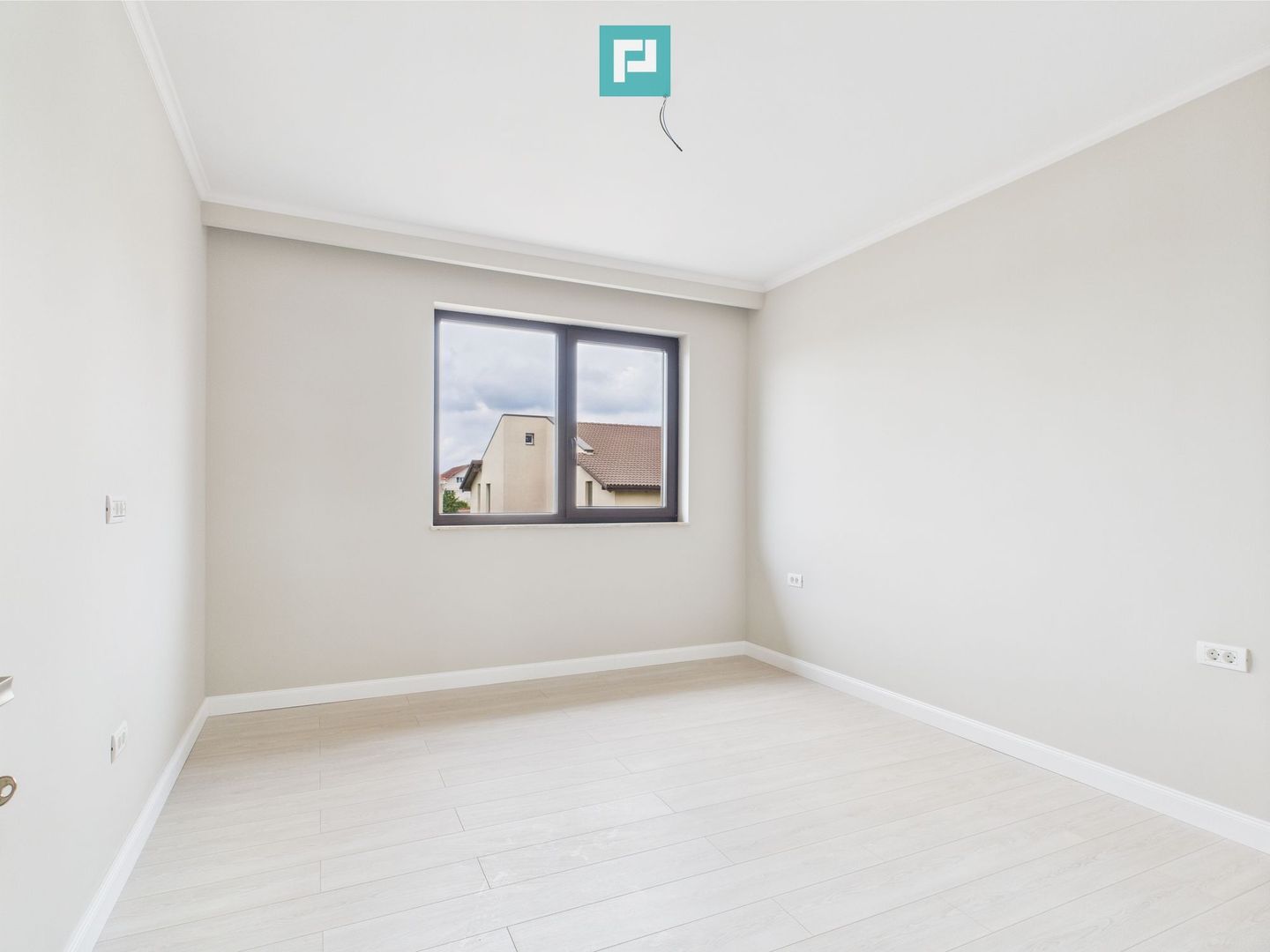 Duplex 5 camere  în cartier Europa Mosnița Nouă - Poză 12