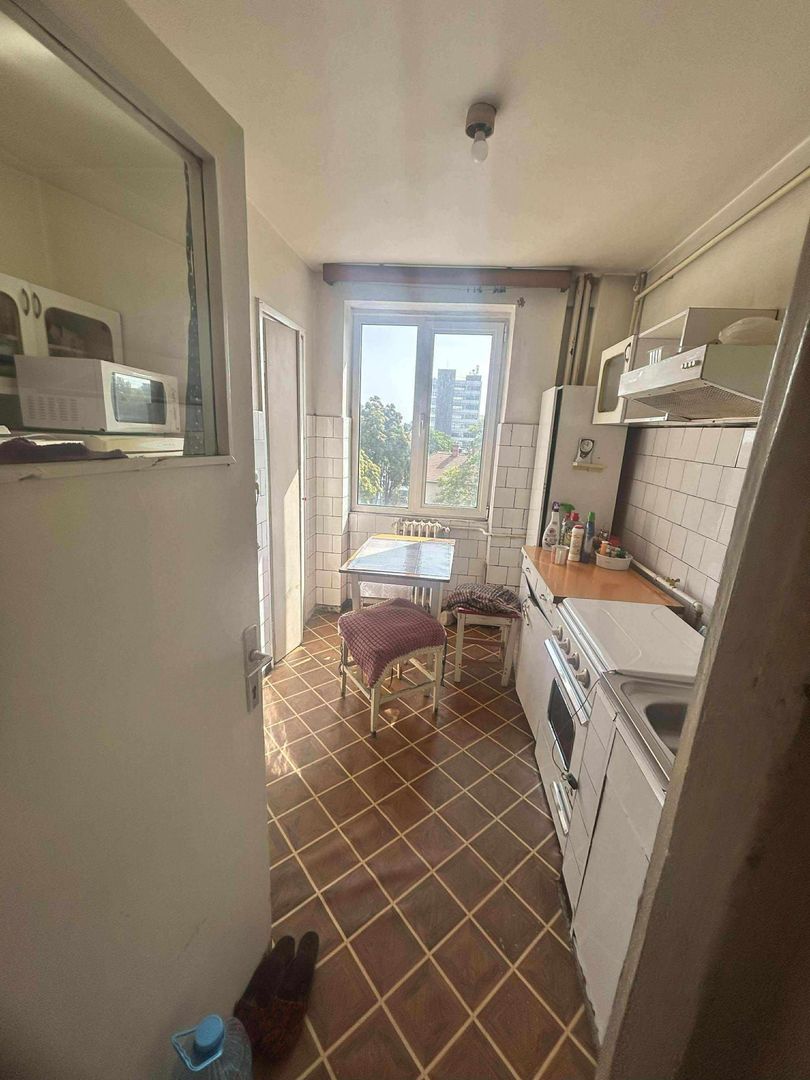 3 Camere | Zona Garii | Etaj Intermediar. - Poză 4