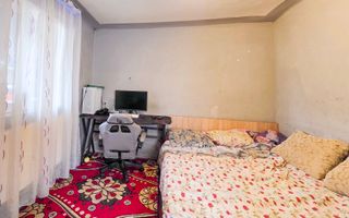 Ghencea – Casă individuală cu mare potențial, poziție excelentă ! - Poză 3