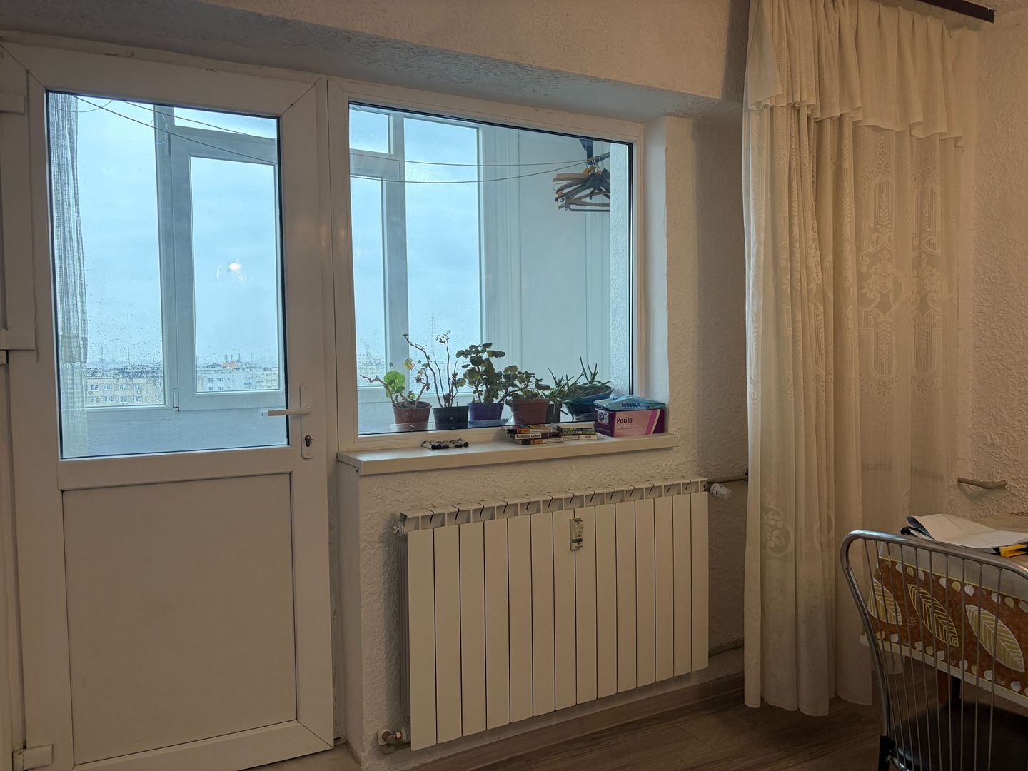 Apartament spatios cu trei camere, Aparatorii Patriei, 124.000€ - Poză 4