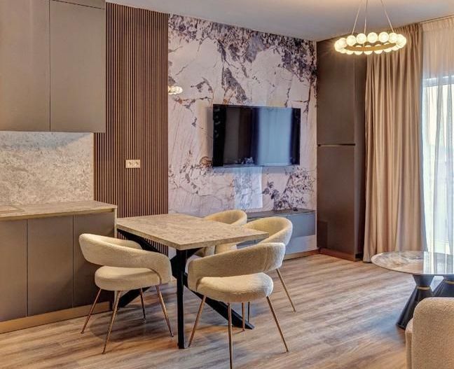 Apartament de vanzare 2 camere, balcon, etaj intermediar, Eroilor - Poză 2