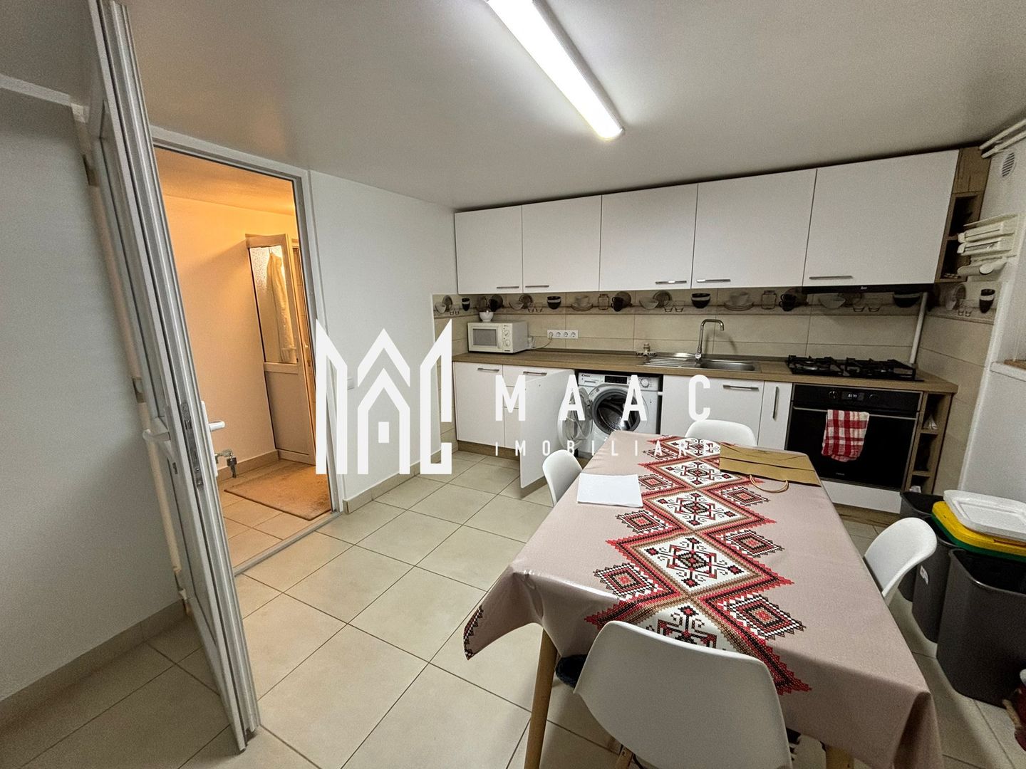 Apartament 4 camere decomandat | Terezian, Sibiu | 180 mp, curte 400 mp - Poză 16