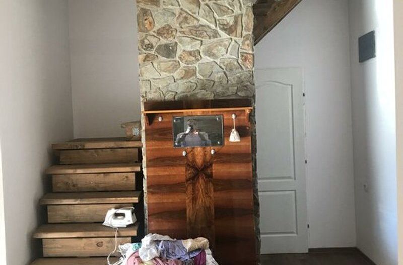 De inchiriat Casa Semidecomandata curte proprie cu 2 fronturi zona Uta - Poză 4