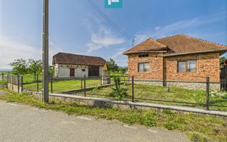 Casă cu teren de 4707 mp în Hălmăgel, județul Arad - Poză 23