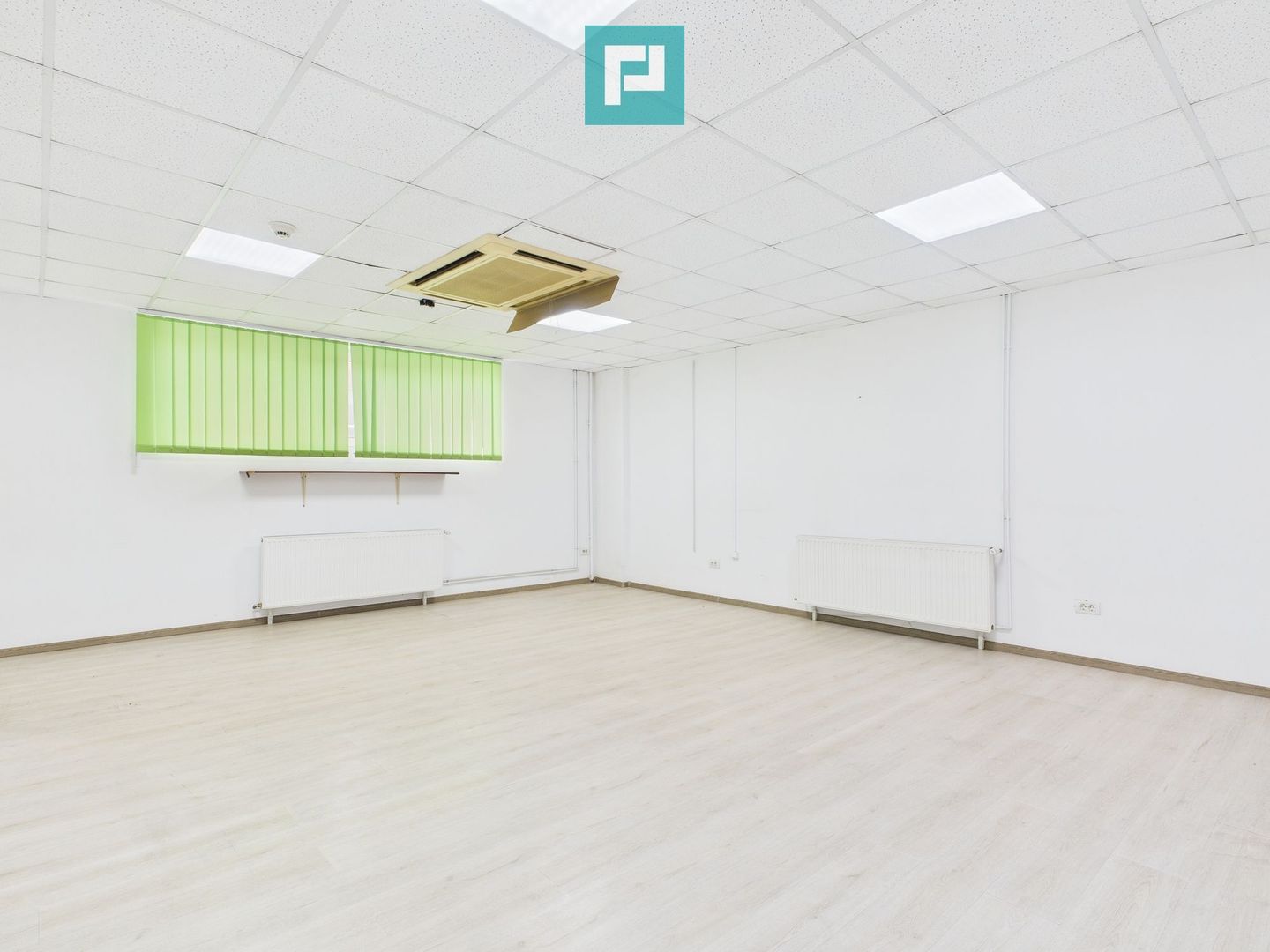 Hală și spații de birouri în Arad - Poză 13