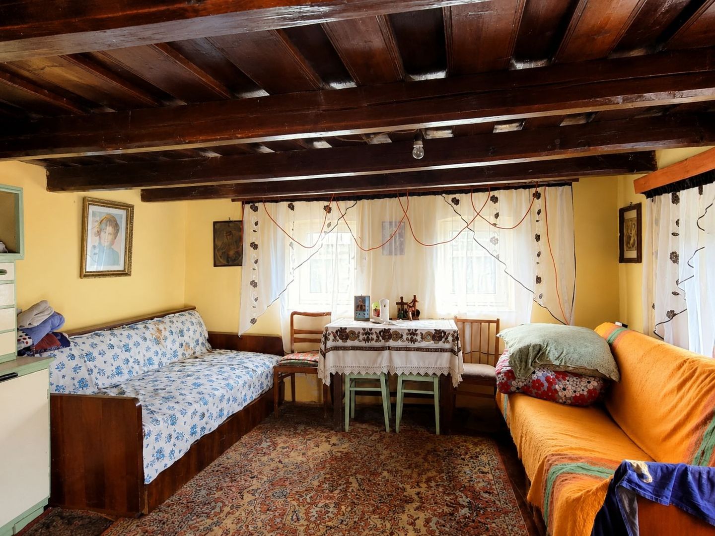 Casa de vanzare in Armeni - Poză 1