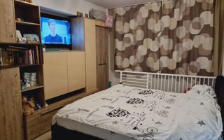 Apartament 3 camere – Turnișor, etaj 3 cu lift - Poză 8