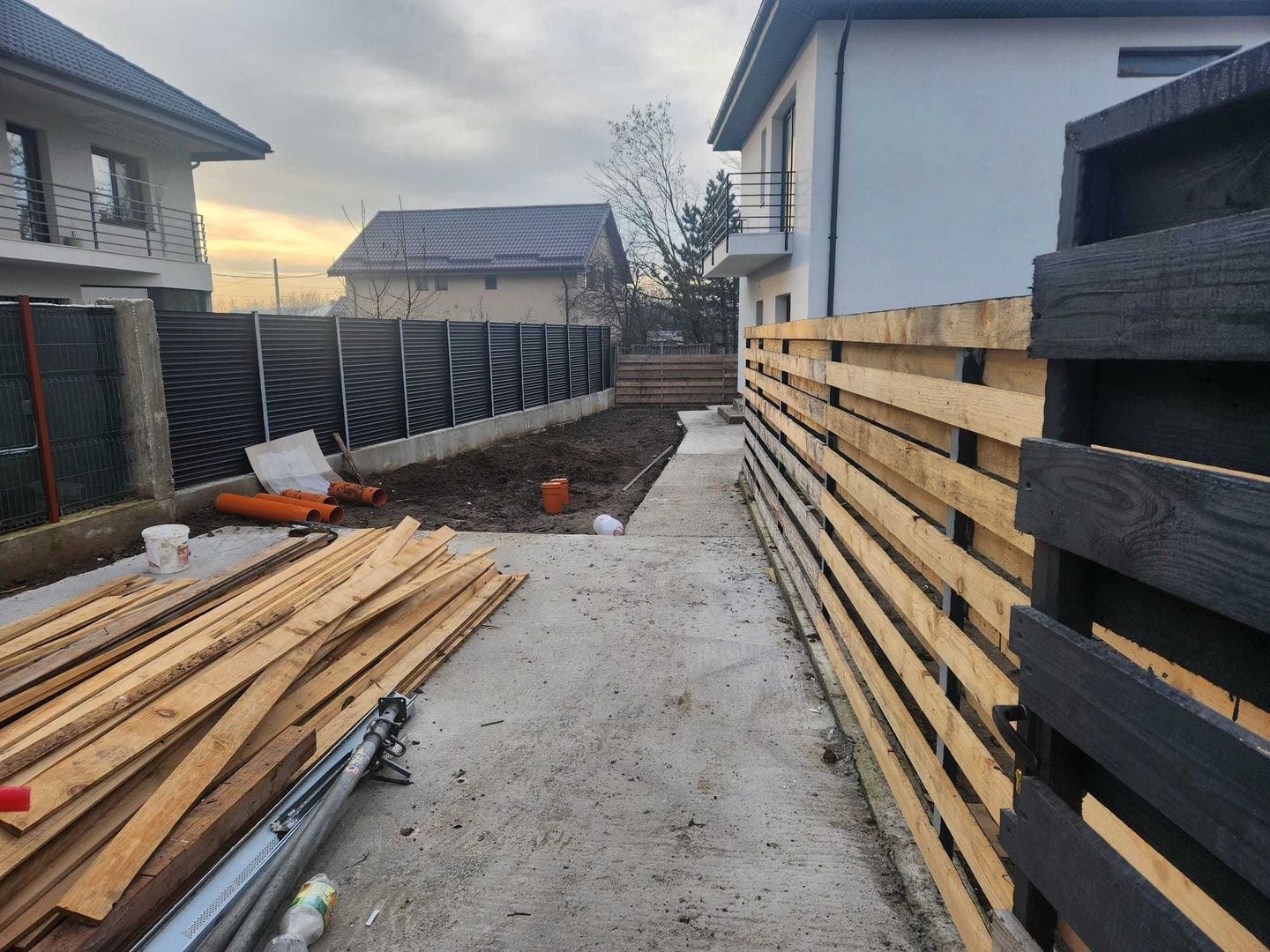 Casa noua 5 camere | De vanzare | Tunari - Poză 3